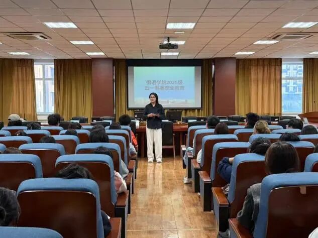 D4B0